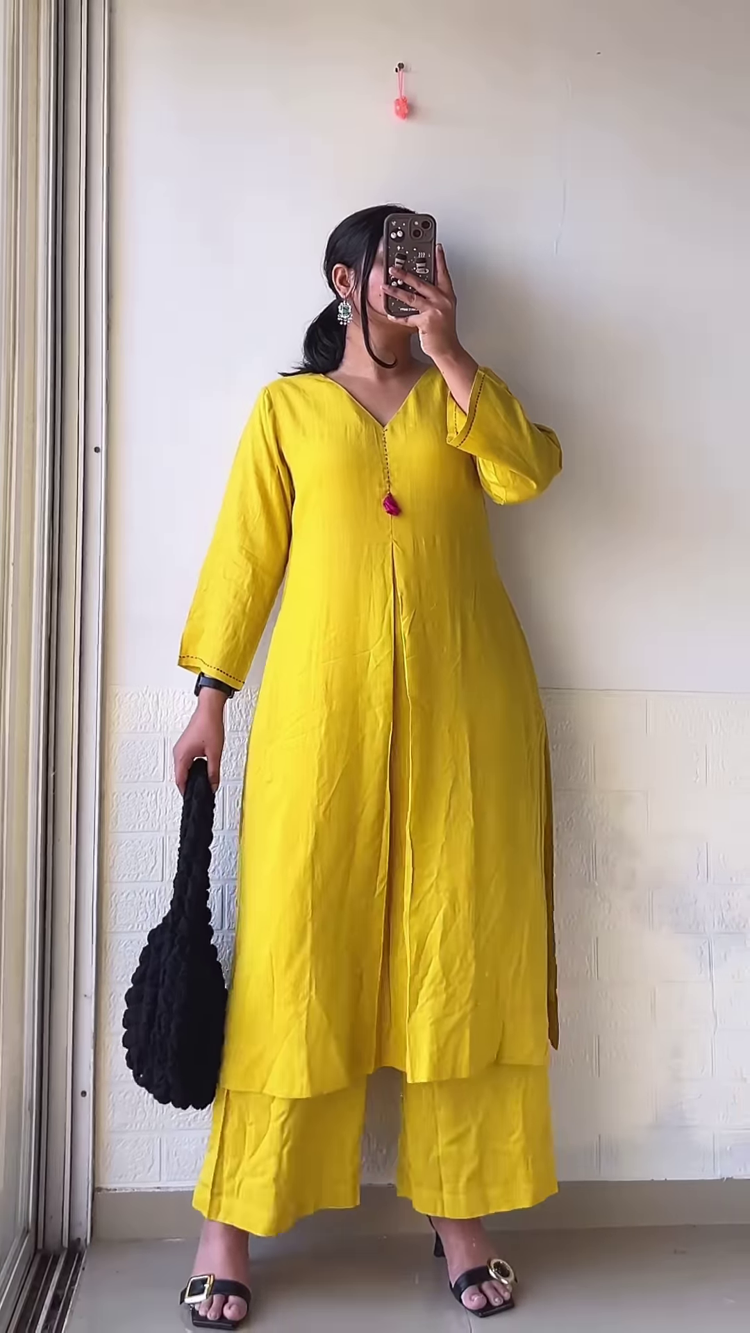 Elegant Black Floral Printed Kurta Set - Image 4