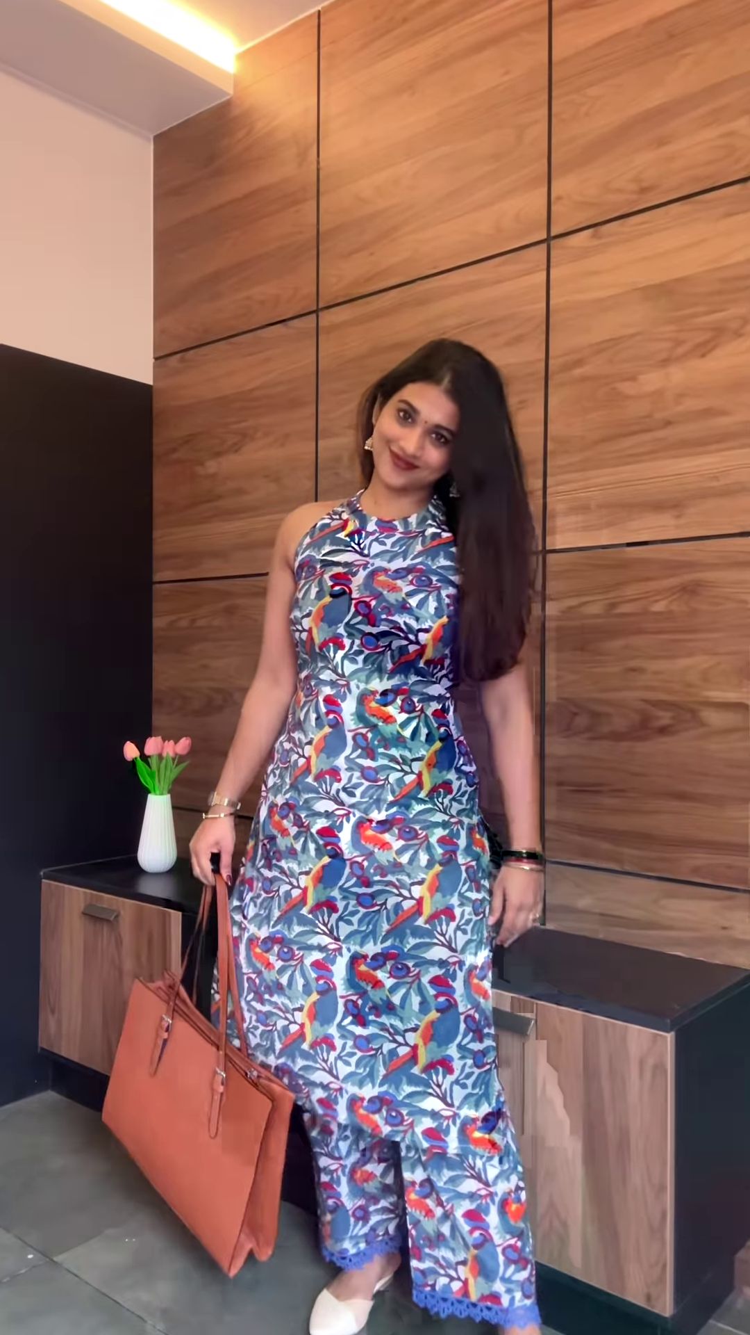 Elegant Floral Print Sleeveless Kurta Set with Matching Palazzo Pants - Image 4