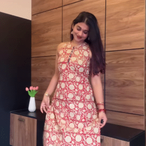 Elegant Floral Print Sleeveless Kurta Set with Matching Palazzo Pants