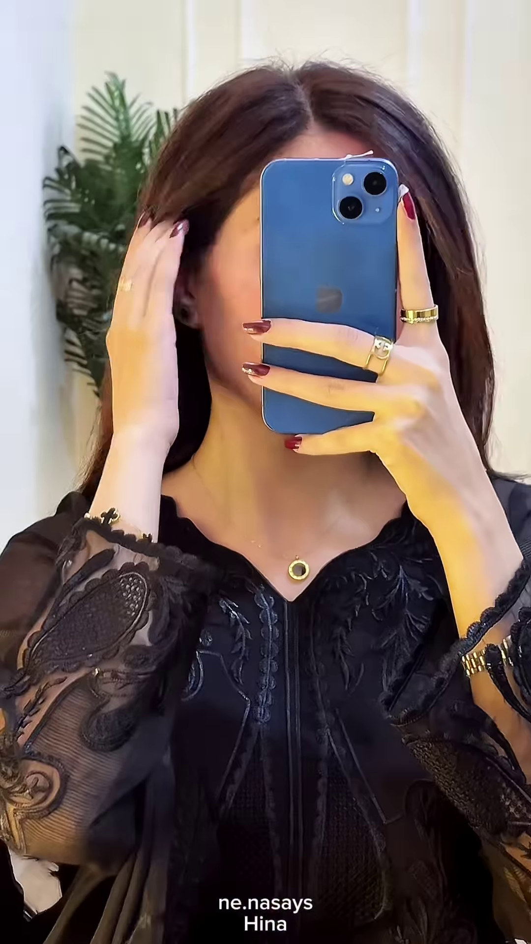 Timeless Elegance: The Classic Black Abaya - Image 5