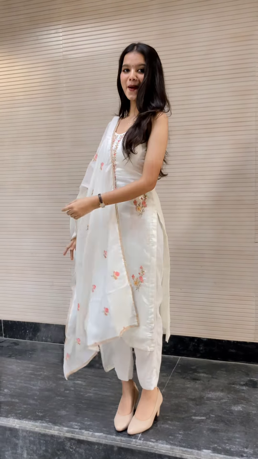 Ethereal White: A Modern Take on Traditional Kurti Ensemble - Image 3