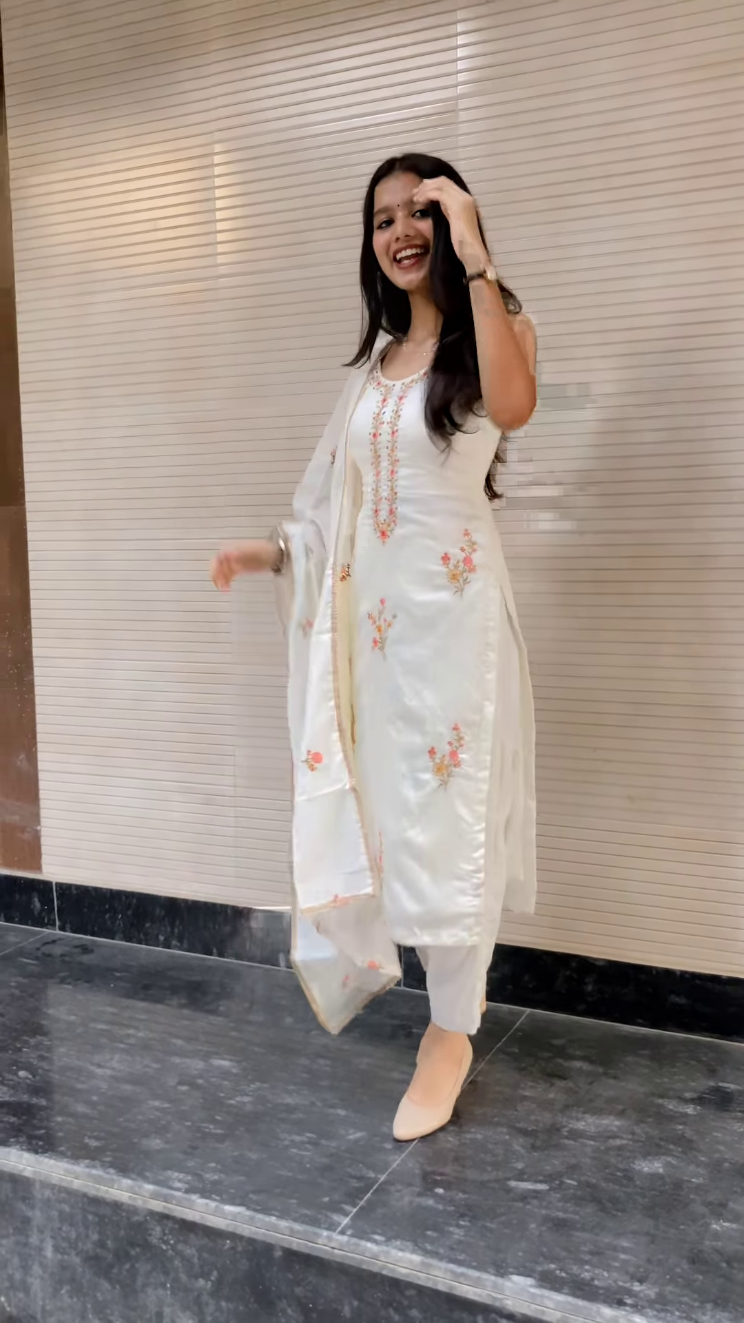 Ethereal White: A Modern Take on Traditional Kurti Ensemble - Image 4